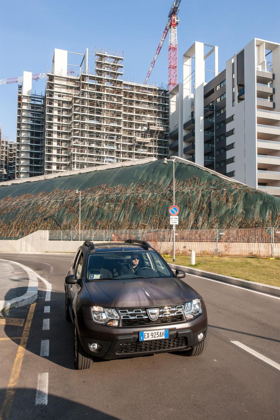  Dacia Duster Freeway 2014 года  (IT) (фото 22 из 43)